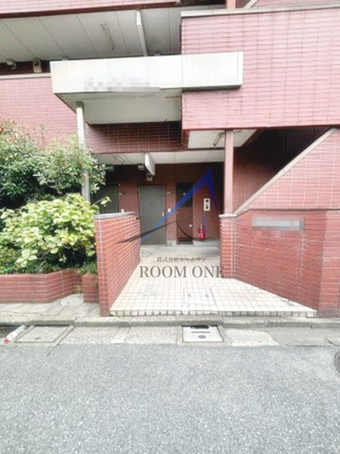 クレセント北山のエントランス|エントランスです。