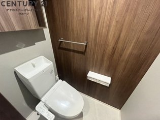 収納スペースのあるトイレです。
