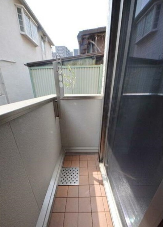 杉並区方南１丁目の賃貸マンションのバルコニー