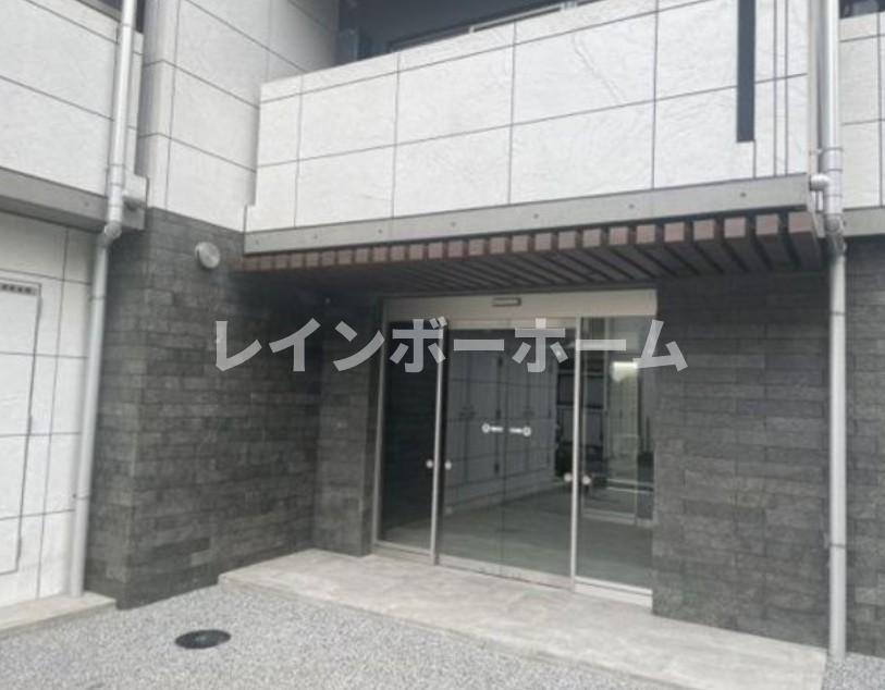AZEST柴又のエントランス