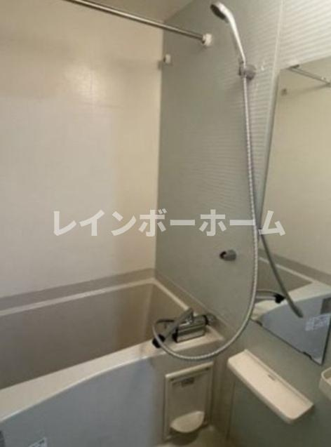 AZEST柴又の浴室