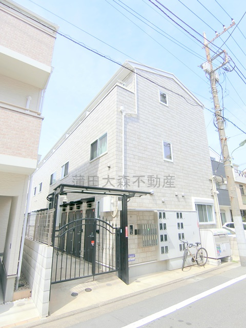 ナズ多摩川レジデンスの外観|2018年3月築　木造地上3階建て1R～1LDK
東京都大田区矢口3丁目　東急多摩川線矢口渡駅徒歩10分