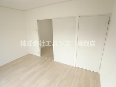 【寝室】 | 鶴岡ハイツ | 別部屋の写真です。
