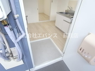 【玄関】 | 鶴岡ハイツ | 別部屋の写真です。