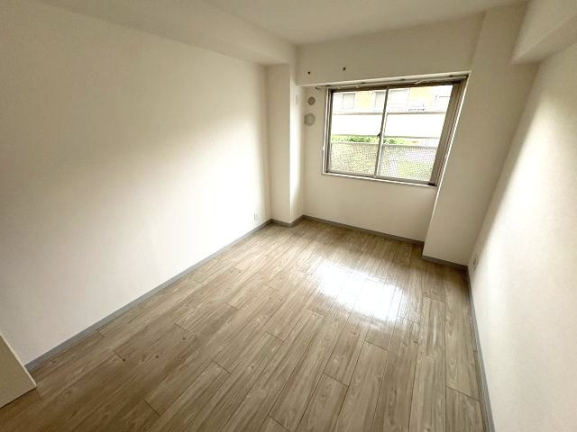 甲南山手ミオの洋室