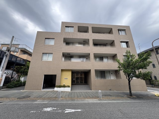 甲南山手ミオの外観