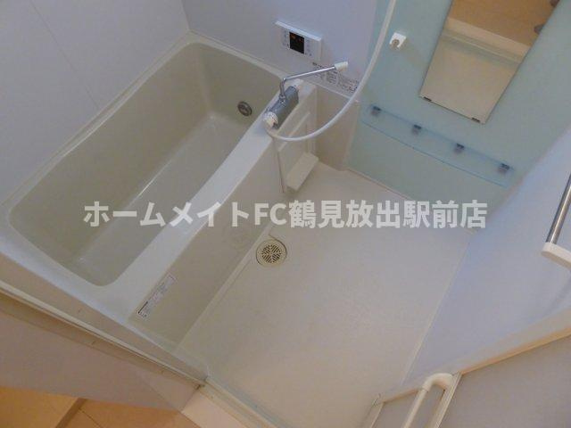 大阪市東成区深江北１丁目のハイツの浴室