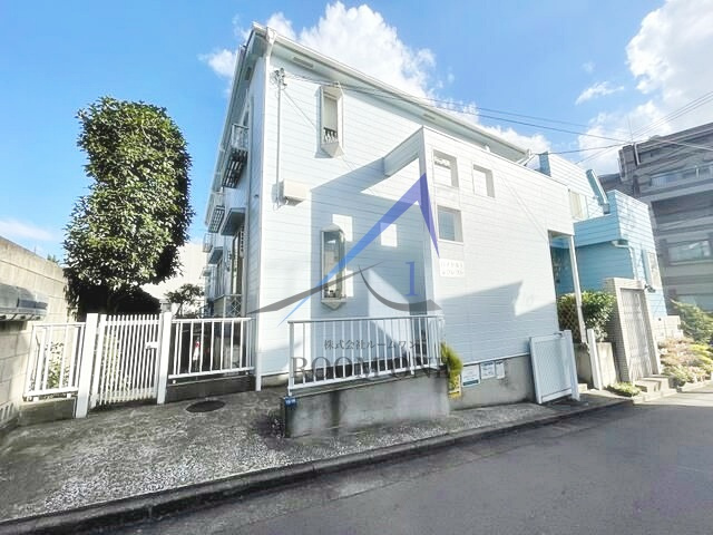 ロイヤルクレスト