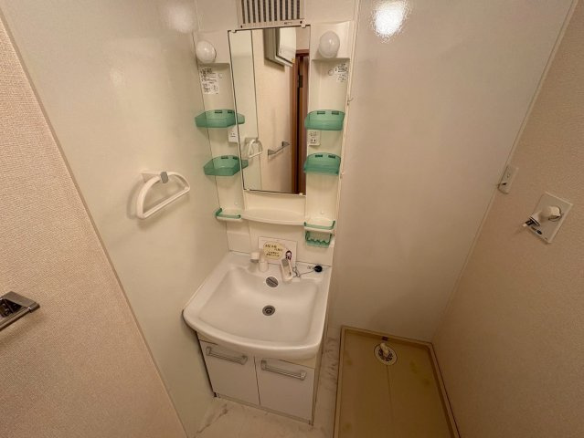 エミール・オガワ A棟の独立洗面台