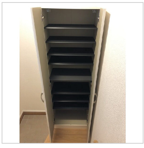 たのし荘の玄関
