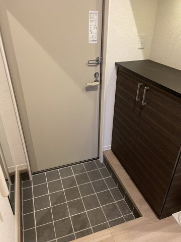 アリスティオモトマチの玄関
