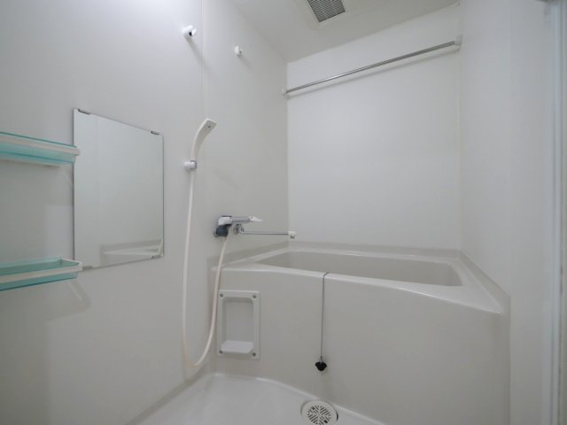 トモ南堀江の浴室