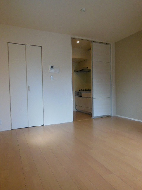 メゾン　テラの居間・リビング|★綺麗なフローリングのお部屋です★