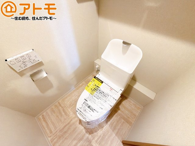 【トイレ】 | エンブルガーデン吉野町 | 毎日使うトイレだからこそ機能性を重視したいですよね！温水洗浄便座で快適な時間をお過ごしください♪