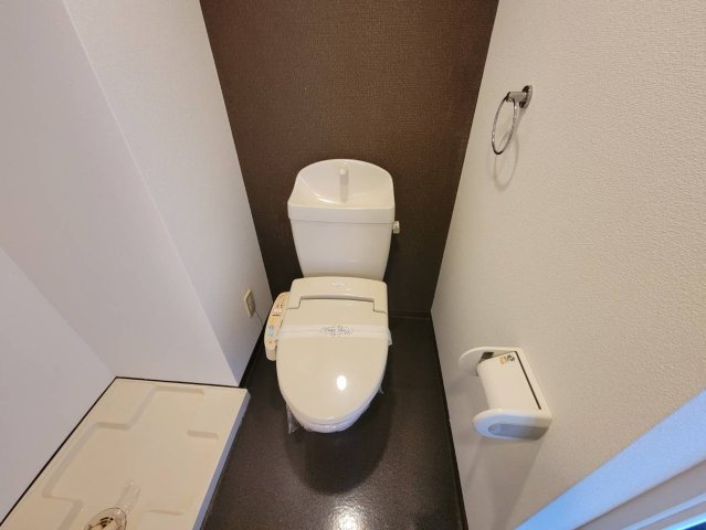 フェルザ今宮戎のトイレ