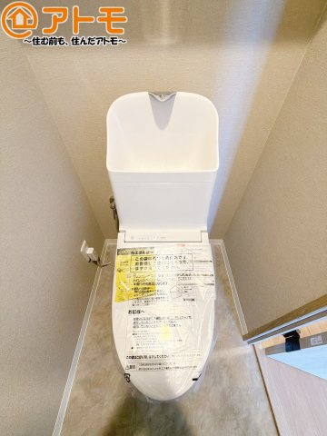 【トイレ】 | ヴェルエコール愛宕 | 毎日使うトイレだからこそ機能性を重視したいですよね！温水洗浄便座で快適な時間をお過ごしください♪