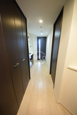 カスタリア堺筋本町の玄関|カスタリア堺筋本町　廊下