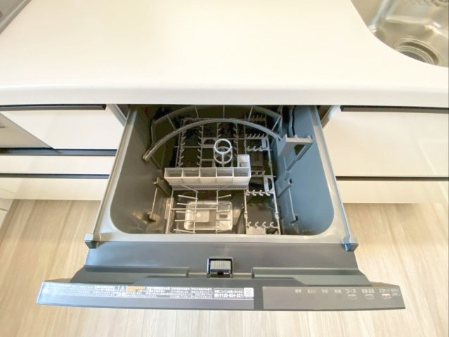 福岡市東区青葉６丁目　新築戸建のキッチン|家事の時間短縮・負担軽減に！食器洗浄乾燥機付きです！