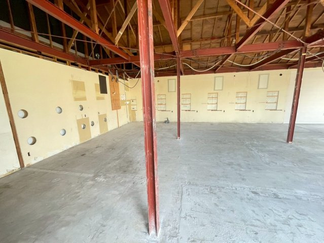 豊川市　本野町北貝津　貸店舗の内装
