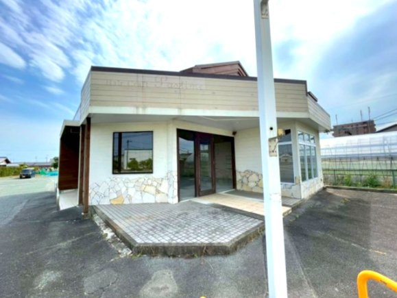 豊川市　本野町北貝津　貸店舗の外観