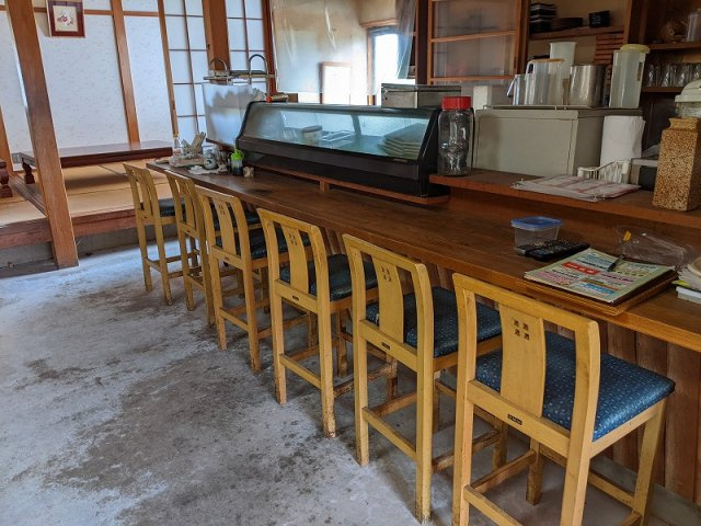 大山町上市店舗の内装|カウンター