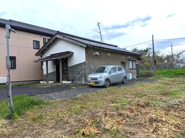 大山町上市店舗の外観