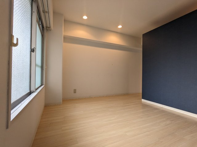 リリアン千里南の寝室