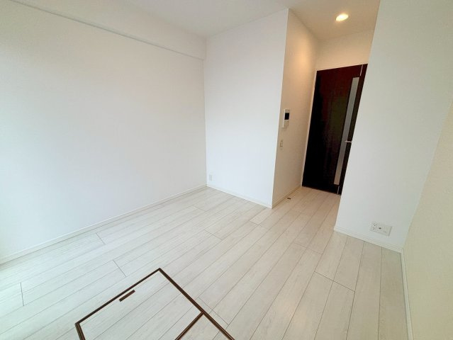 スプランディッド新大阪DUEの洋室