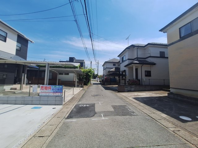 ハートフルタウン 高崎市石原町新築の前面道路含む現地写真