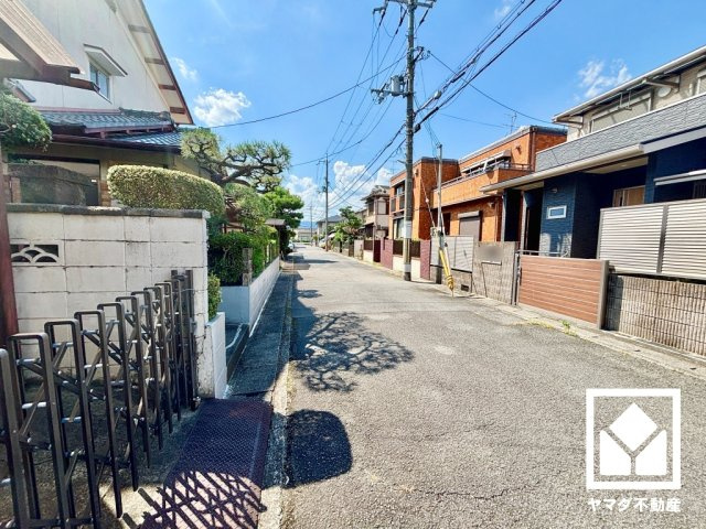 伏見区久我御旅町の前面道路含む現地写真
