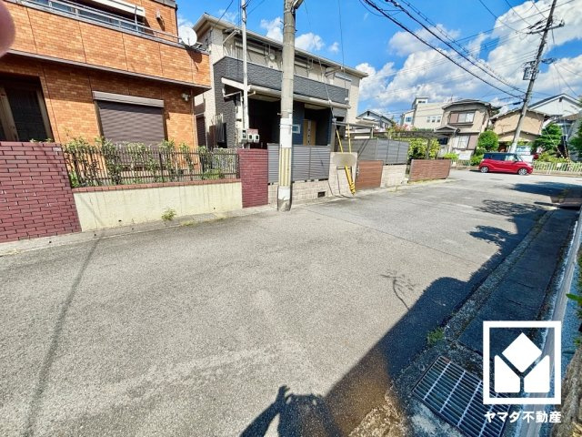 伏見区久我御旅町の前面道路含む現地写真