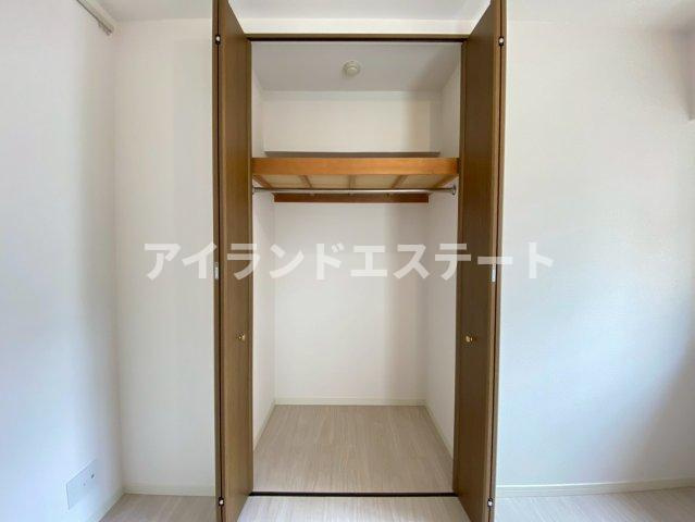 SOCIETY KAKINOKIZAKA ANNEX　敷地内駐車場有　オートロック　ファミリー向けの収納