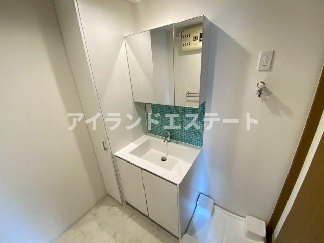SOCIETY KAKINOKIZAKA ANNEX　敷地内駐車場有　オートロック　ファミリー向けの独立洗面台