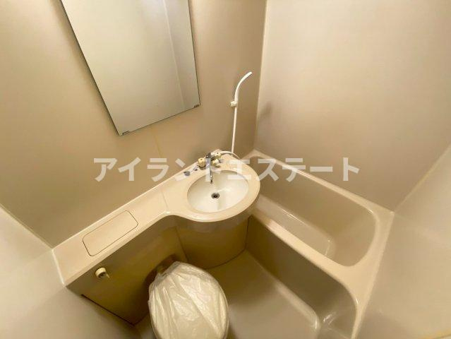 下北沢デントビル　駅近　事務所相談　角住戸の浴室