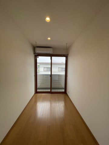 二の宮2丁目戸建ての内装|2階ホールスペース　部屋干しもできますので、天気の悪い日でも重宝します。