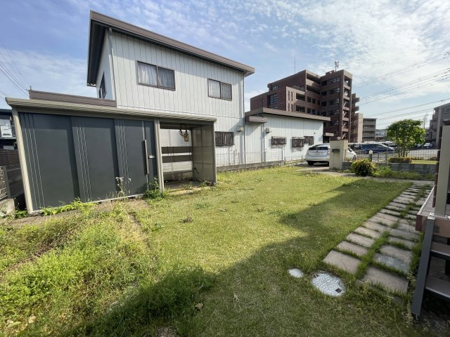 二の宮2丁目戸建ての庭