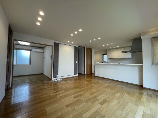 二の宮2丁目戸建ての居間・リビング