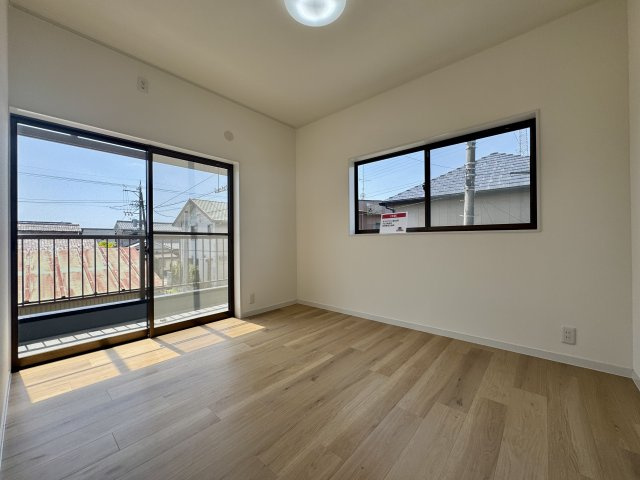 三島町の洋室|2F 約5.2帖の洋室はお子様部屋にピッタリです♪