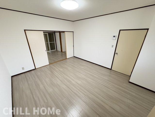 ヴィレッジ小嶋の居間・リビング|他社様掲載物件もまとめてご紹介、ご案内可能です(^^)/