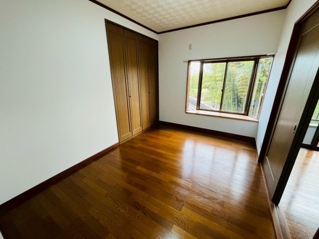 筑西市門井-9 リフォーム物件　の洋室|〇洋室　6帖〇
各居室収納付きで住みやすさにこだわっています！
2026年4月撮影