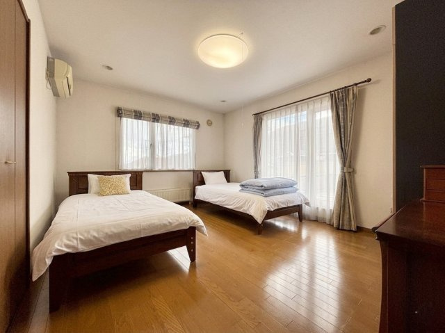 銭函2丁目　一戸建ての洋室|二面採光で日当りの良い洋室