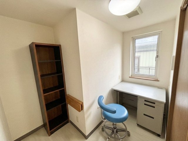 銭函2丁目　一戸建てのその他|店舗奥には個室もございます。※バーチャル加工にて荷物を消しております