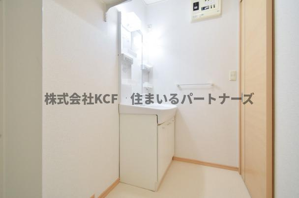 ヴィラフォレストAの洗面所|スペースが確保できる洗面所です