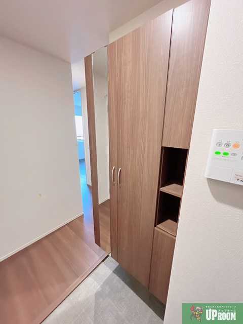 セジュール秀峰の玄関