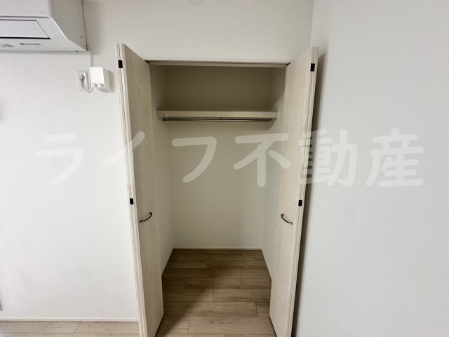 フジパレス東花園イーストの収納