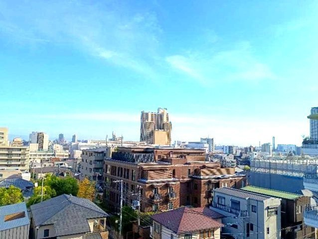 住吉パームスの展望|広い空と眺望に包まれる高層階
