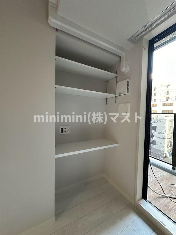 大阪市中央区常盤町２丁目の賃貸マンションの収納