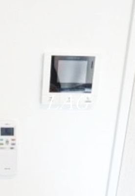 【セキュリティ】 | Ｌｕｃｅ町屋 | モニター付きインターホンです。