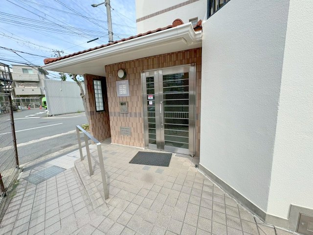 クオリティ東淀川のエントランス