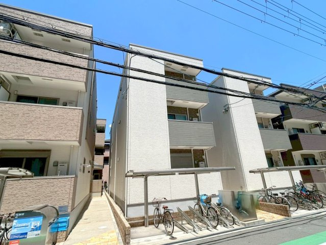レシェンテ江坂の外観